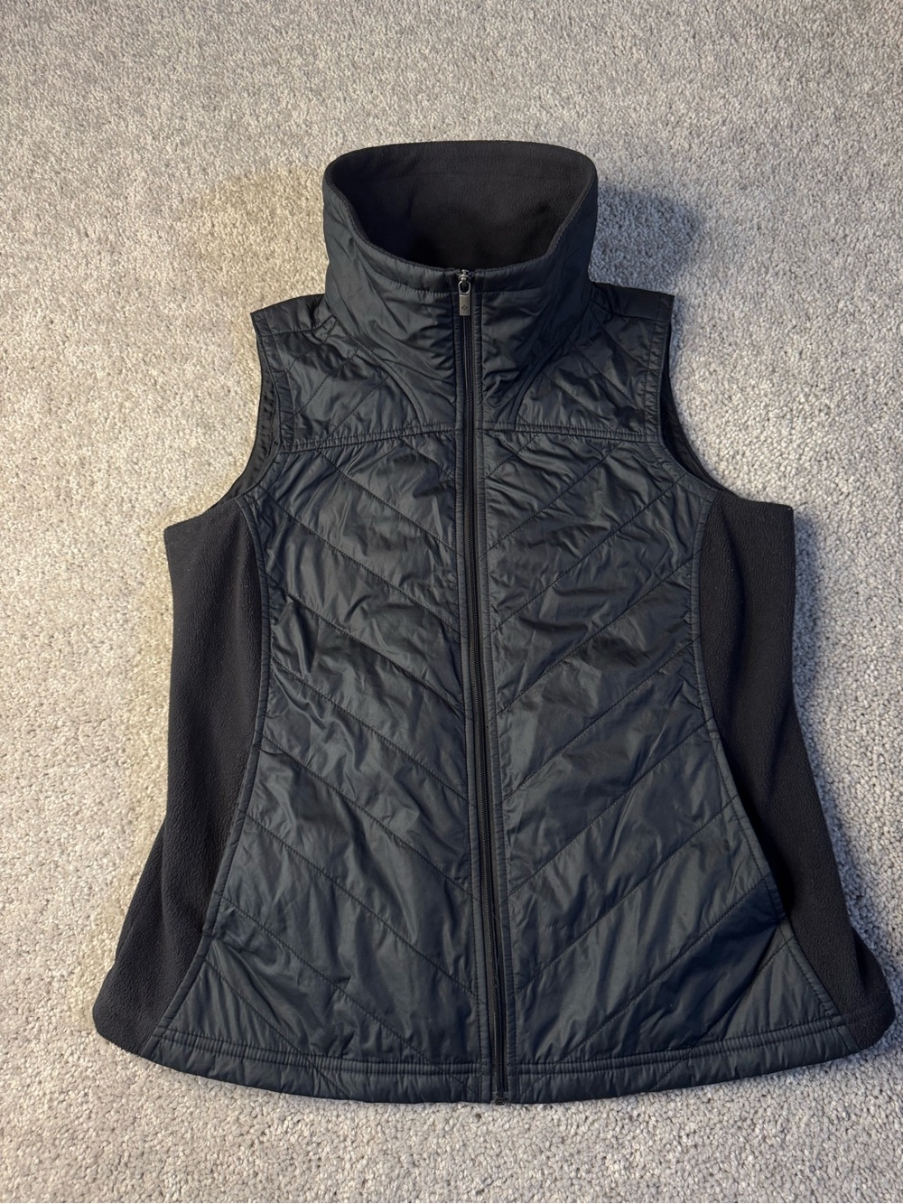 Columbia Black Quilted Hybrid Vest Size Large